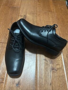Perry Ellis Boys' Black Lace-Up Dress Shoes